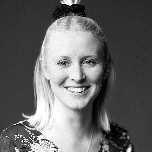 Portrait von Julia Gagelmann
