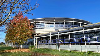 Außenansicht Rundling Bildungszentrum Nord in Reutlingen