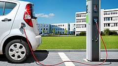 Auto an Ladesäule