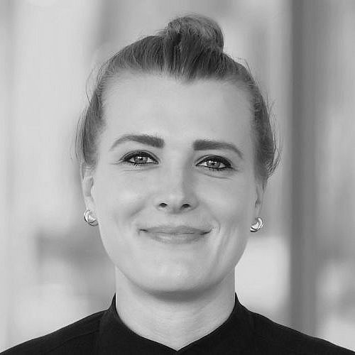 Bild von Frieda Becker in schwarz weiß