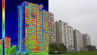 Infrarot- und Realbild, das die mangelnde Wärmedämmung eines Wohngebäudes zeigt.