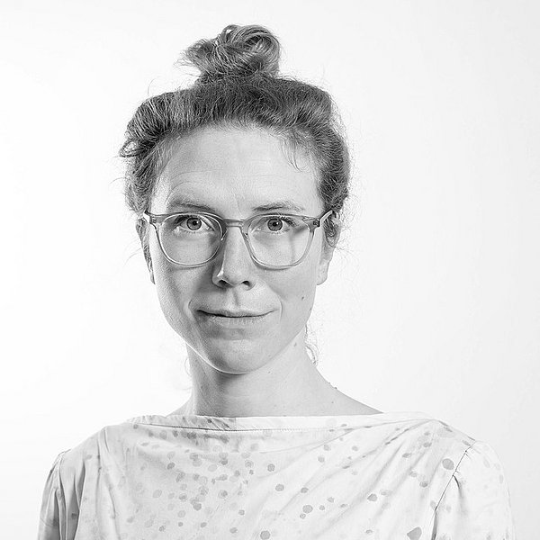 Bild von Arwen Colell in schwarz weiß