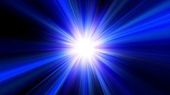 Ein strahlender blauer Lichtausbruch, der helles Licht verbreitet.