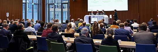 Saal Jshreskonferenz