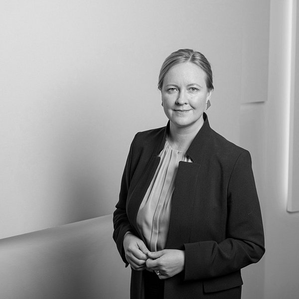 Foto von Marika Linntam in schwarz weiß