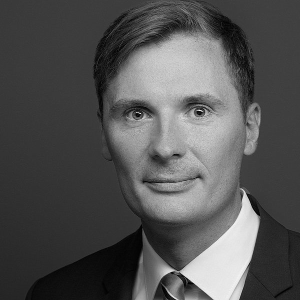 Bild von Toni Reinholz in schwarz weiß