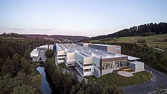 Das Fabrikgebäude der J. Schmalz GmbH in Glatten.