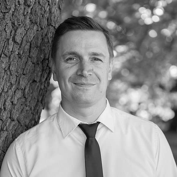 Bild von Marco Beckendorf in schwarz weiß