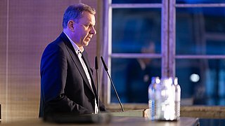 Dirk Scheinemann (BMWSB) hält seinen einführenden Impuls.