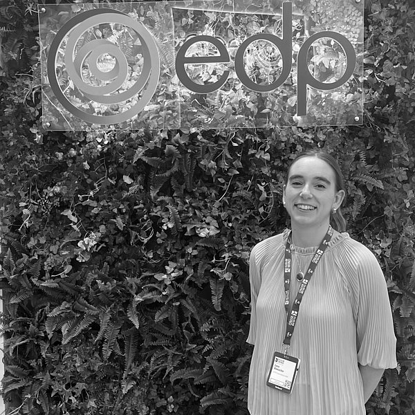 schwarz weiß Portrait von Lena Hamacher 