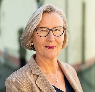 Profilbild der Geschäftsführerin Kristina Haverkamp