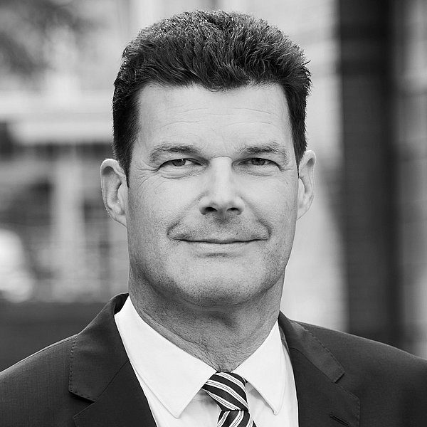 Bild von Lutz Könner in schwarz weiß