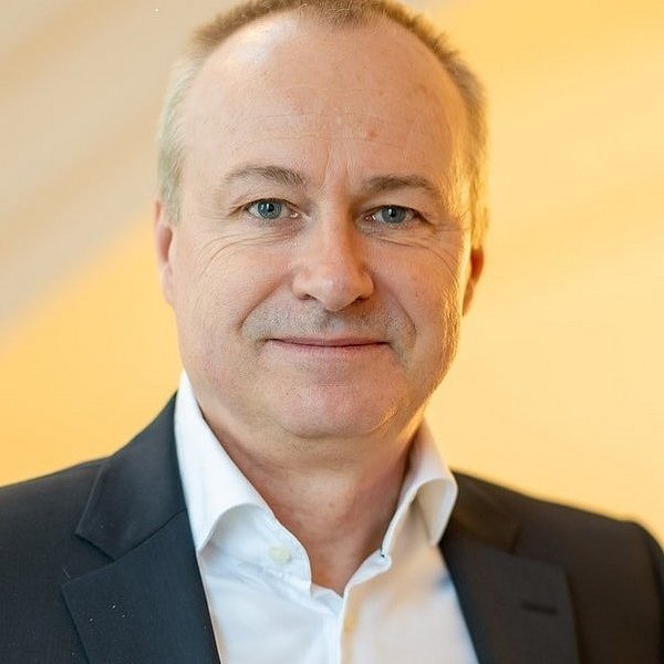 Portraitfoto von Johannes Wieczorek