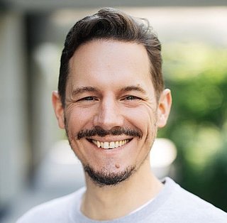 Porträtfoto von Bastian Gierull
