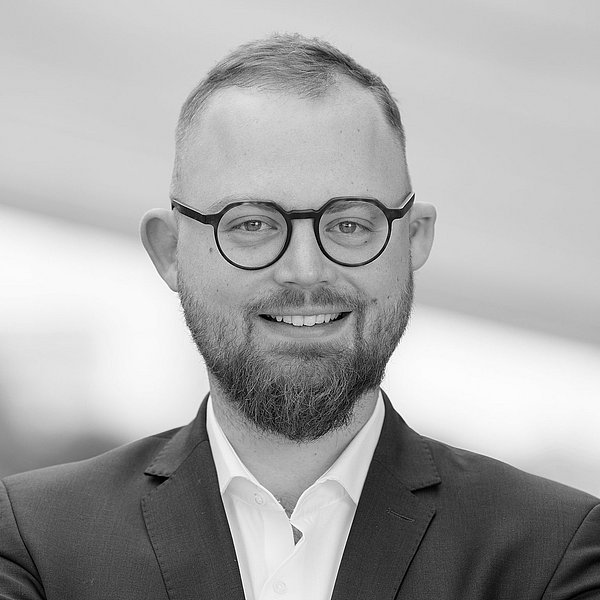 Bild von Lucas Schwentkowski in schwarz weiß