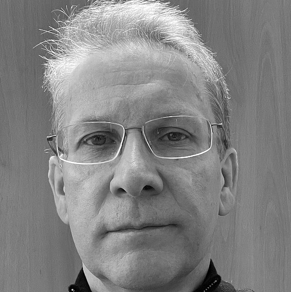 Bild von Lothar Wallscheid in schwarz weiß