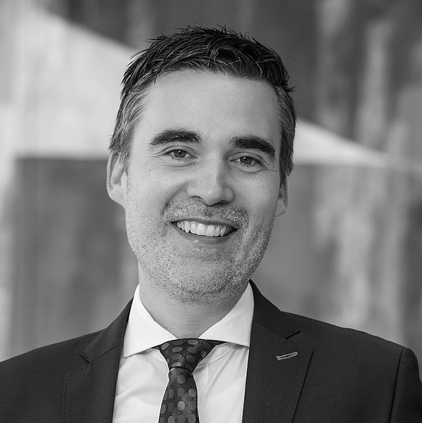 Foto von Sebastian Bolay in schwarz weiß