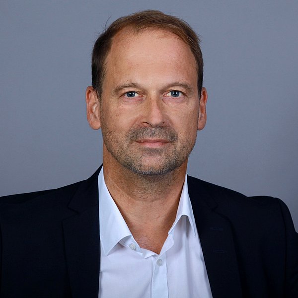Portraitbild von Dr. Axel Bree