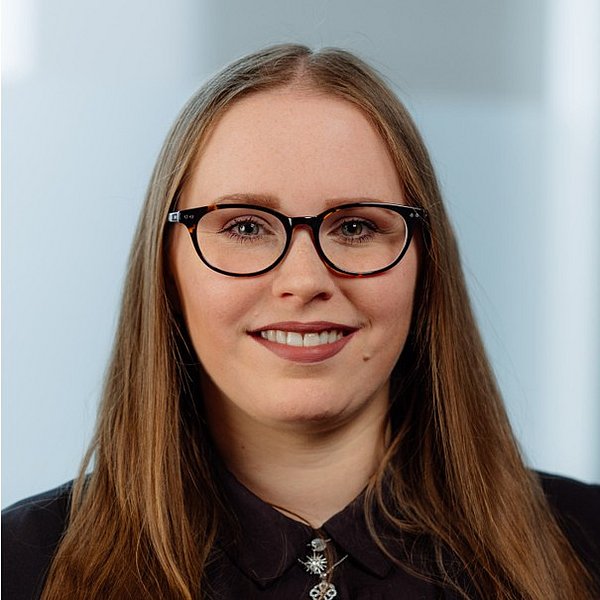 Portraitbild von Lisa Schmidtfall