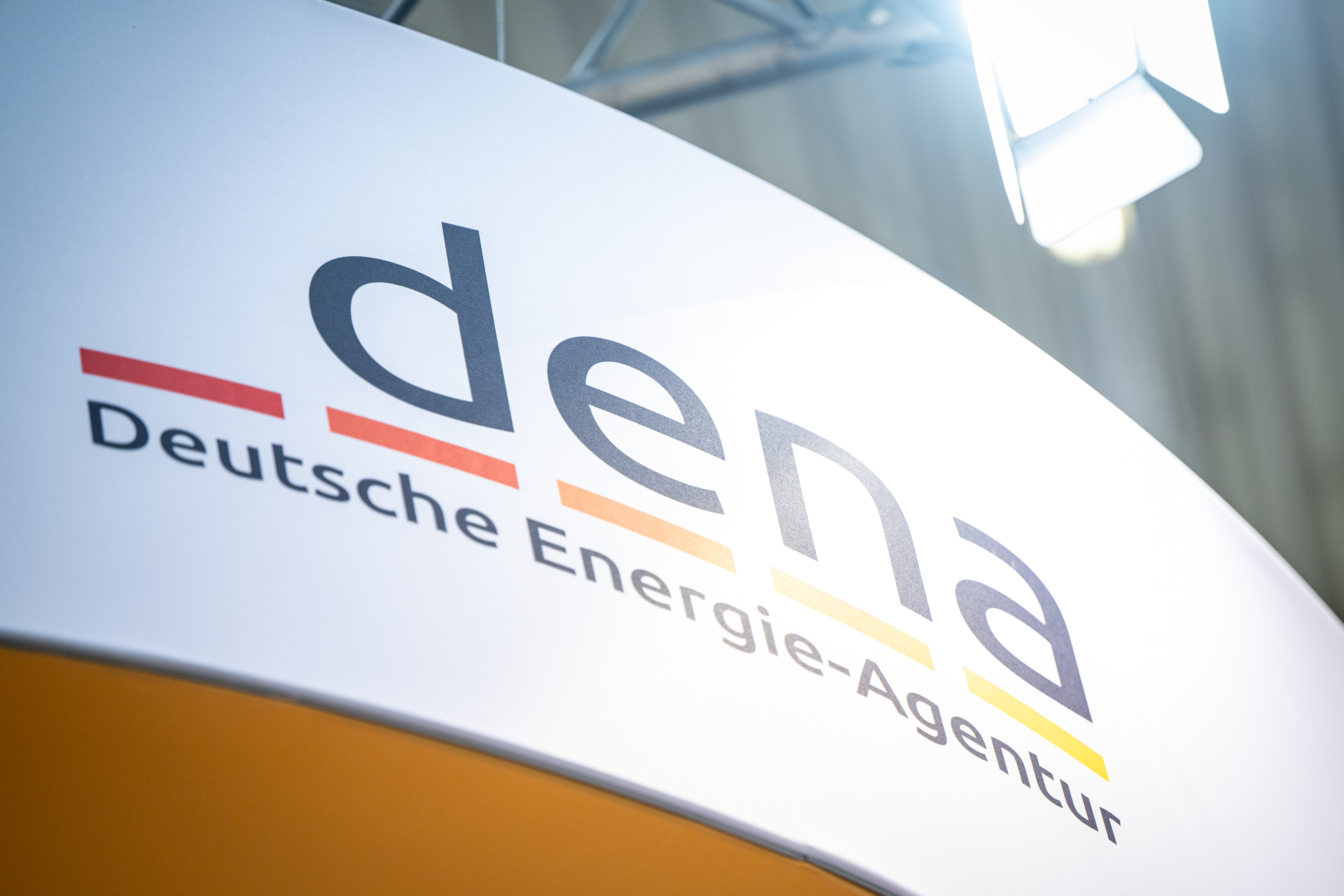 dena auf der smarter-E