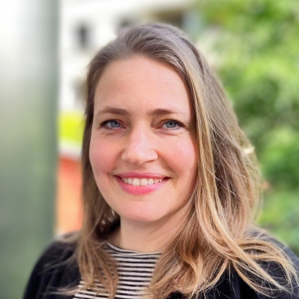 Portraitbild von Dr. Sibyl Steuwer