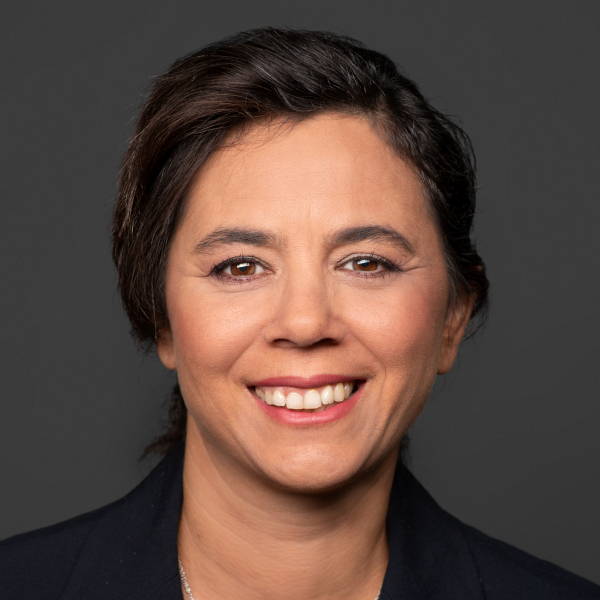 Portraitbild von Sirin Tezcan-Kamper