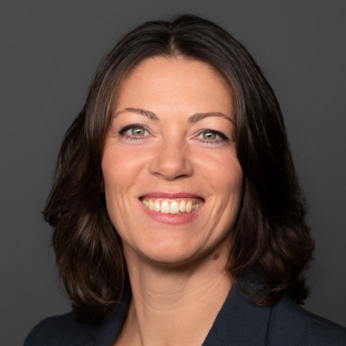 Portraitbild von Martina Schmitt