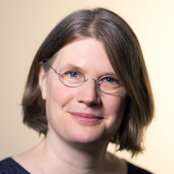 Portraitbild von Dr. Astrid Aretz